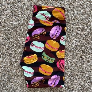 NWOT LuLaRoe OS Macaron Leggings